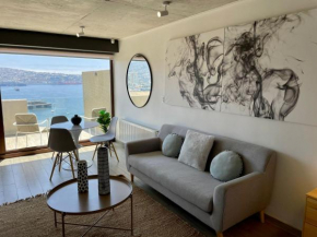 De lujo Depto Studio con Vista Inigualable de Valparaíso con Estacionamiento Servicio HOM